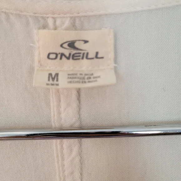 SOLD🌞80's Style O'Neill Embroidered Sleeveless Blouse - Picture 3 of 10